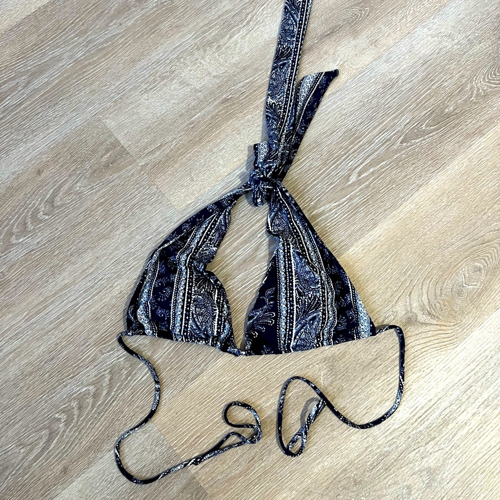 Halter top
